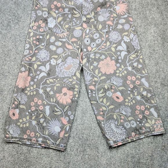 Easel Overalls Womens Large Gray Floral Denim Cropped Wide Leg Boho Casual - Picture 5 of 12